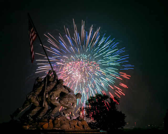 iwo jima, marine corp memorial, fireworks, dc fireworks, washington dc, angela b. pan, abpan, night photography