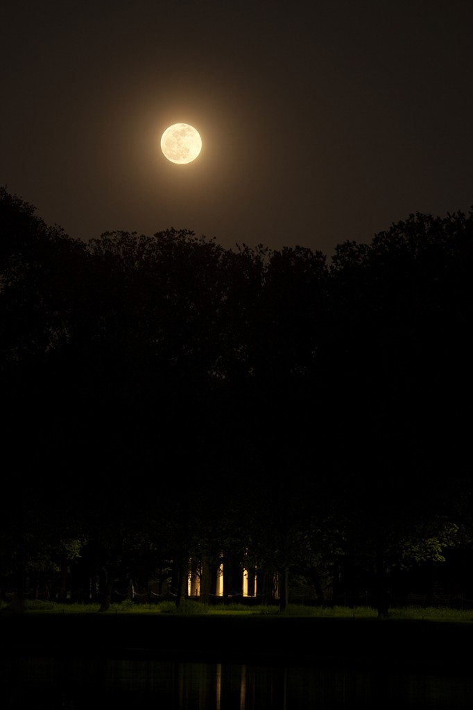 full moon, pink moon, wwi memorial, washington dc