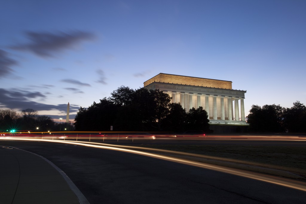 Lincoln Memorial, sunrise, early morning, traffic, cars, bus, light trails, washington dc