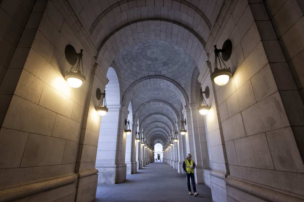 union station, early morning, construction, construction worker, coffee, architecture, arch, hallway, washington dc, lighting, 