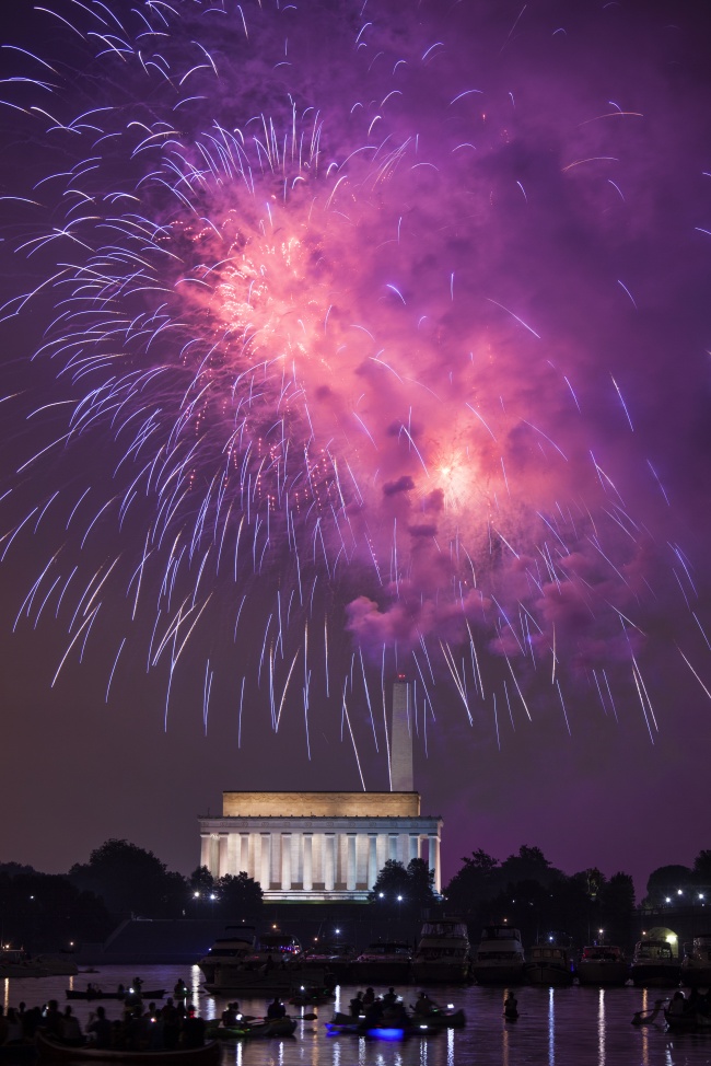 washington, dc, lincoln memorial, washington monument, fireworks, july 4th, independence day, celebration, night, gw parkway,