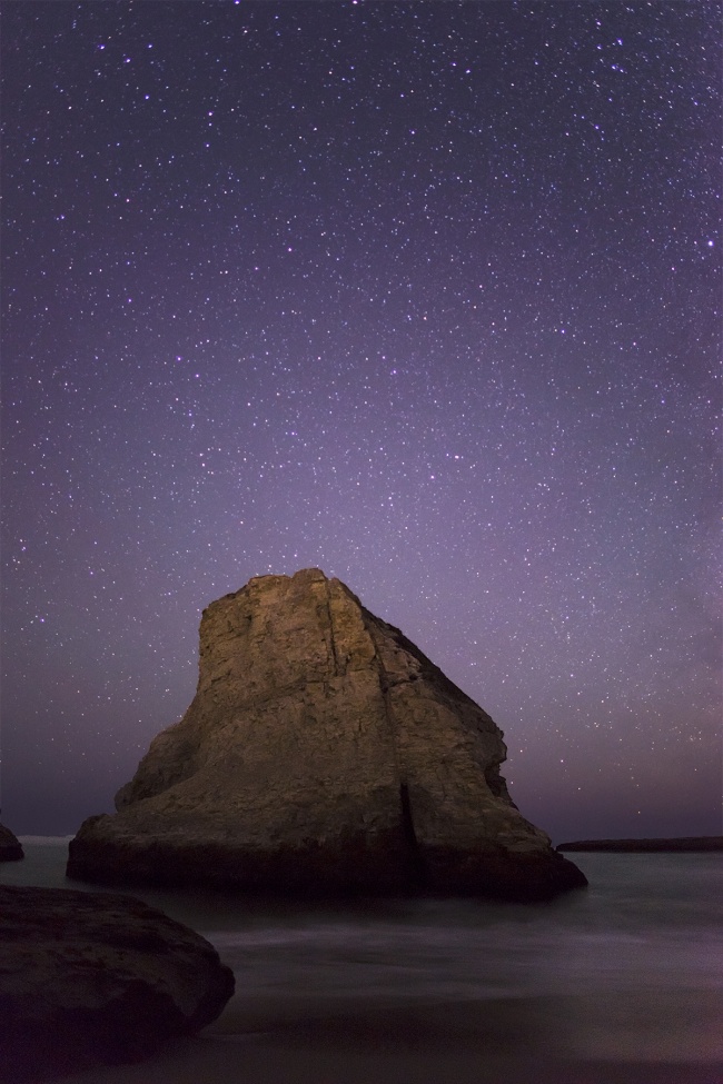 shark fin cove, davenport, california, ca, west coast, travel, visit, night, stars, photography, camera settings, rokinon, trip, plan, vacation, flashlight, stars, beach, ocean, pacific ocean