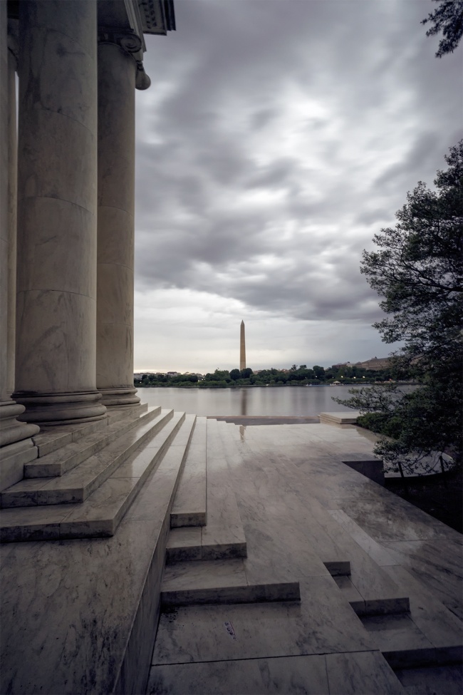 washington dc, tidal basin, jefferson memorial, washington monument, sunset, clouds, rain, storm, weather, tourist, visit, school trip, leading lines, framing, architecture, marble, reflection, exposure