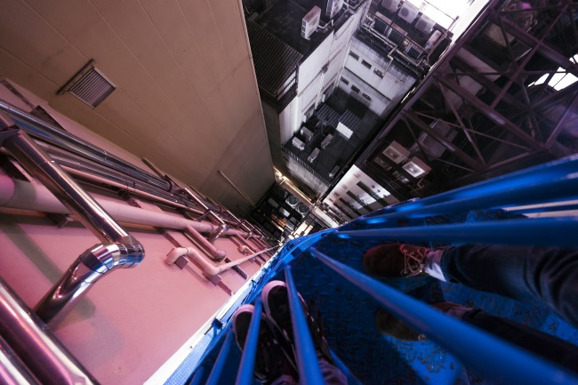 japan, tokyo, ginza, rooftop, looking down, vertigo, eyexplore, photo tour, image, city, buildings, visit, travel, tour, exposure, long exposure, tripod, camera settings, tourist