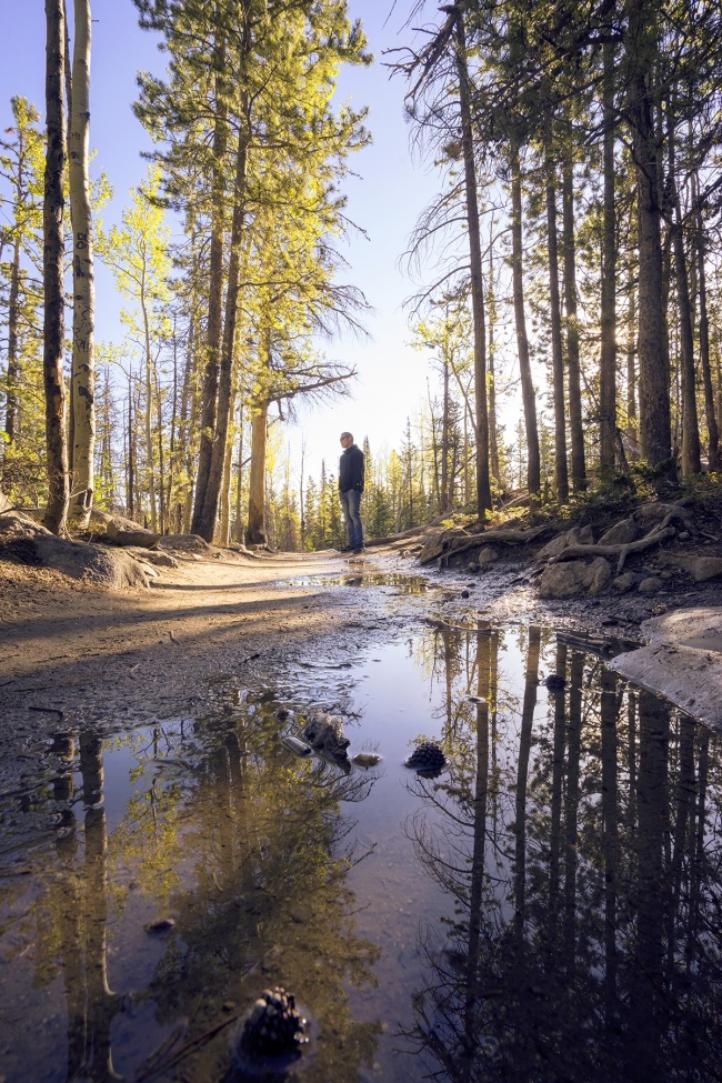 Rocky Mountain National Park, trail, walking, hiking, hiking boots, reflection, puddle, snow, snow-capped, mountains, trees, alberta falls, emerald lake, elevation, camera, photography, model, pose, colorado, co