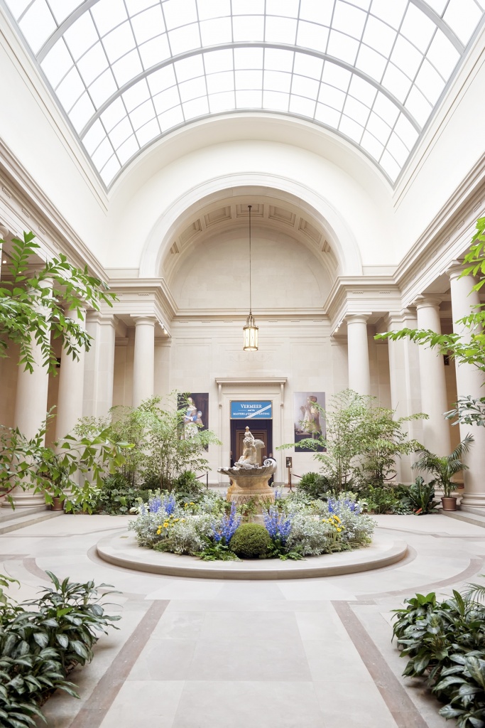 National gallery of art staff image