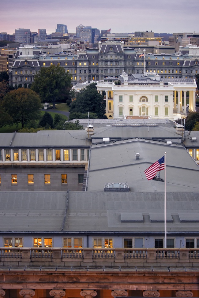 white house, washington dc, sunset, views, rooftop, treasury department, eisenhower, executive office building, east wing, rosslyn, tripod, va, american flag,