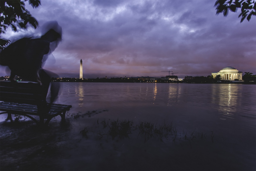 Flooding at the Tidal Basin, washington dc, national mall, west potoamc park, washington monument, jefferson memorial, selfie, self timer, canon, sony, park bench, flooding, rain, weather, summer, parkour, water, sunrise, 