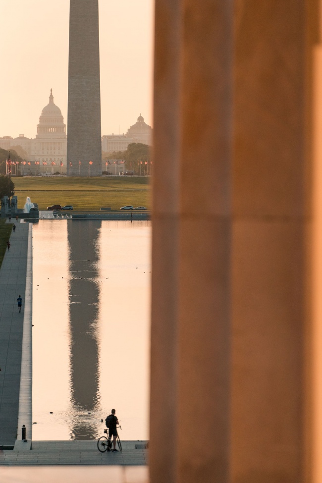 lincoln memorial, washington dc, reflecting pool, lincoln memorial reflecting pool, washington monument, us capitol, early morning, sunrise, bicyclist, column