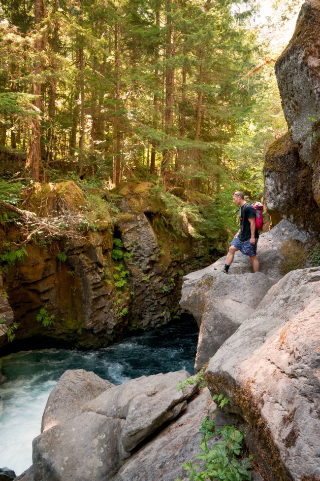 toketee falls, umpqua national forest, oregon, pacific northwest, pnw, rocks, hiking, hike, cascade range, douglas county, north umpqua river,