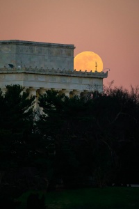 lincoln memorial, long exposure, night photography, arlington memorial bridge, lincoln memorial, washington dc, full moon, mt vernon trail