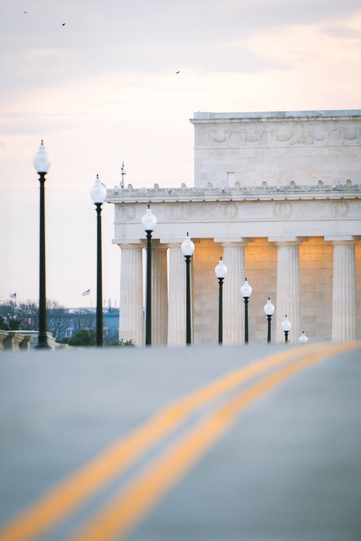 lincoln memorial, sunrise, washington dc, street lamps, compression, lines, street photography,