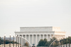 lincoln memorial, sunrise, washington dc, street lamps, compression, lines, street photography,